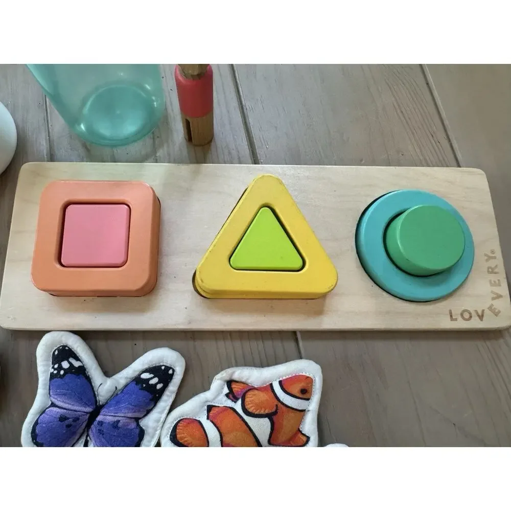 Lovevery The Realist Play Kit 19-21 Months Partial Montessori Toy Set Toddler